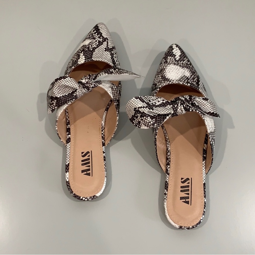 Snakeskin Pattern Bow Slip On Flat Backless Pointed Toe Mule NIB - Picture 3 of 8